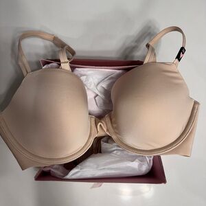 NWT - Victoria's Secret Sexy Illusions Lightly Lined Demi Bra - 34C
